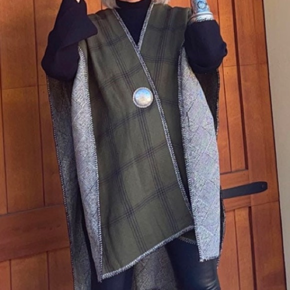 Madewell shawl - Picture 2 of 10